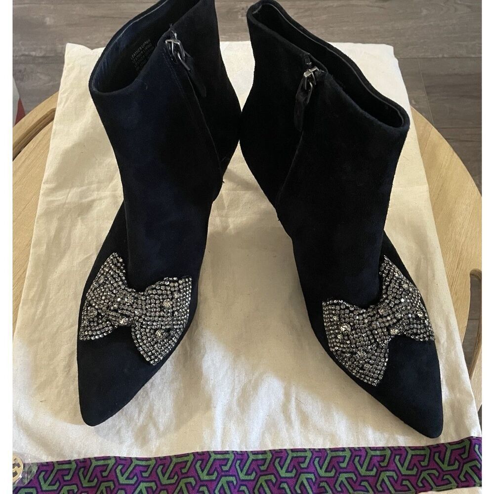 New Tory Burch $498 Embellished Crystal Bow Leather Suede Ankle Booties Boots 9 - Picture 2 of 4